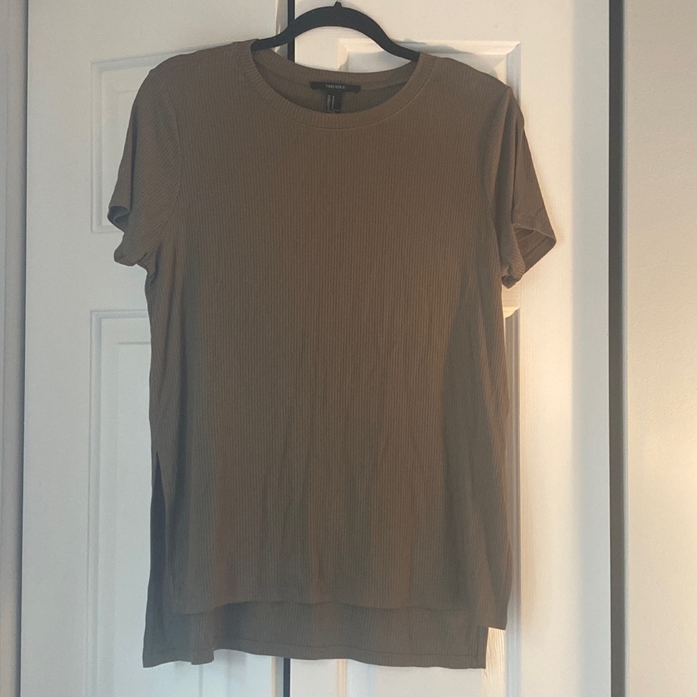 Woman’s Forever 21 olive green ribbed t-shirt. Size medium.